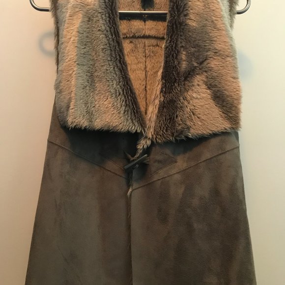 Design History Faux Suede Vest XS - Picture 2 of 3